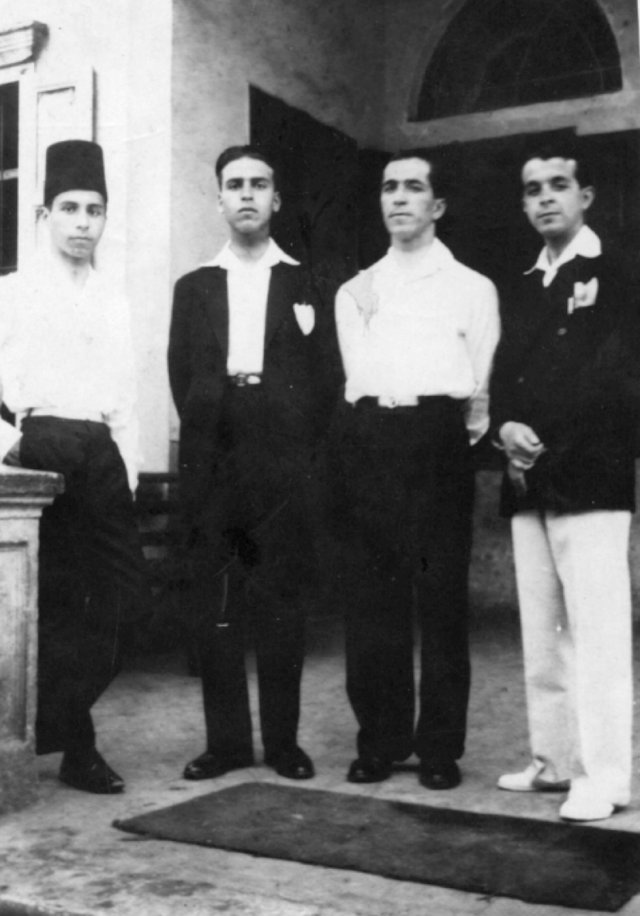 From left to right: Said Hajji, Abdelhadi Zniber, Abdelmajid Hajji, Abdelkrim Hajji, Photograph taken in Beirut in 1931.