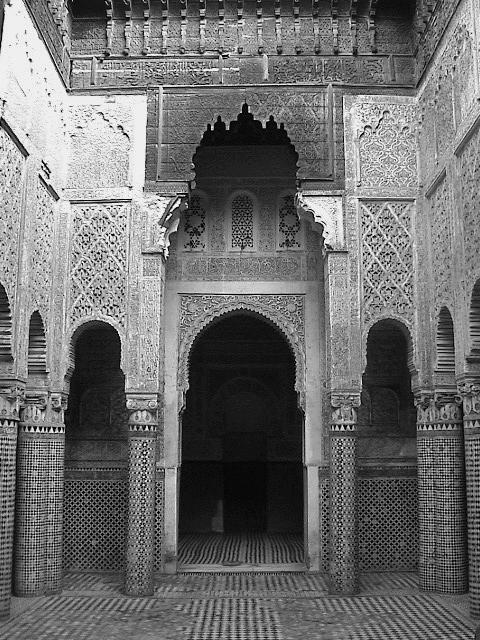 Le patio de la médersa Abou El Hassan, du nom du Sultan Mérinide qui l'a construite en 1335 p.c.